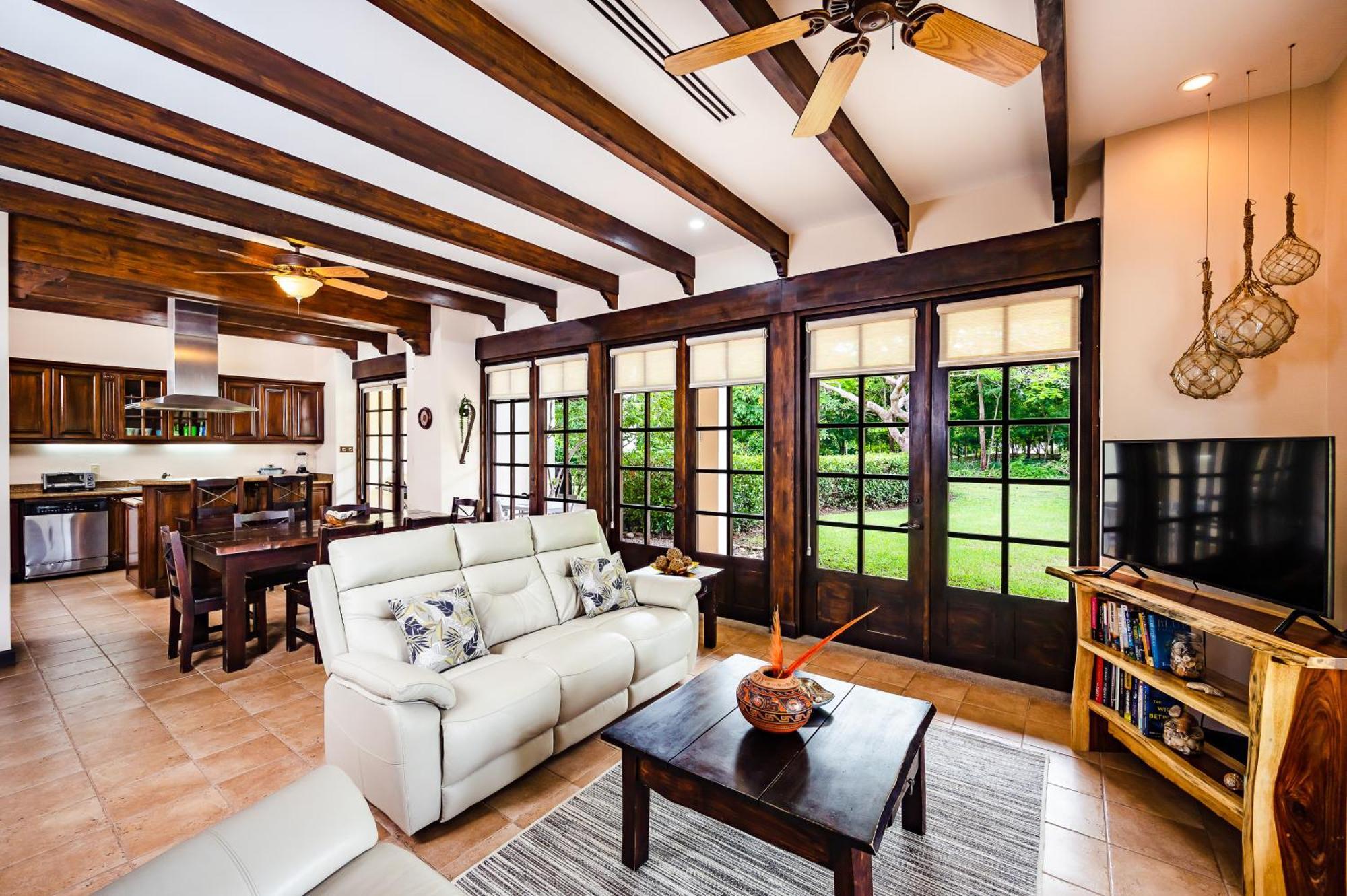 Luxury Vacation Rentals At Hacienda Pinilla Tamarindo Bilik gambar