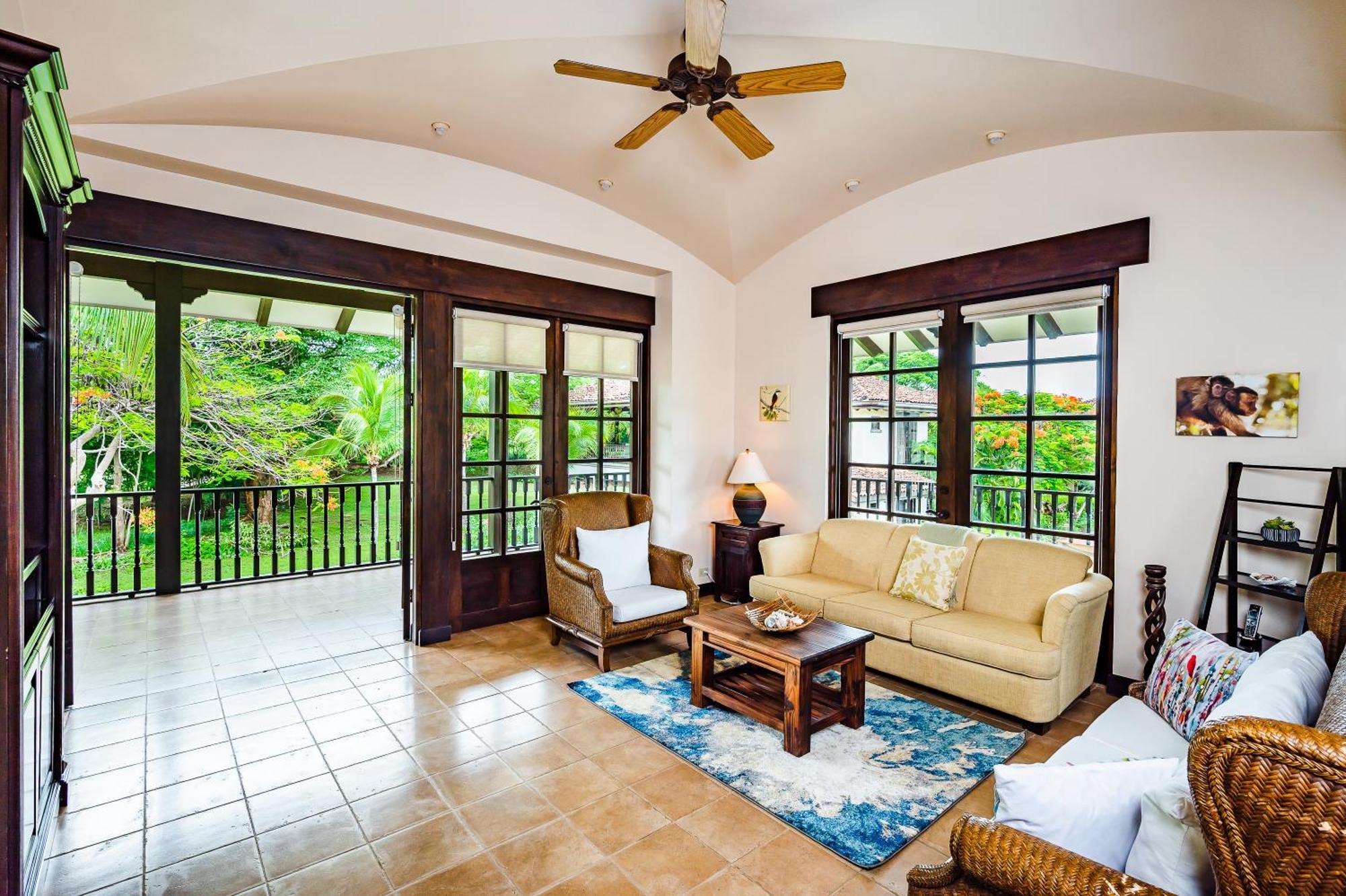 Luxury Vacation Rentals At Hacienda Pinilla Tamarindo Bilik gambar