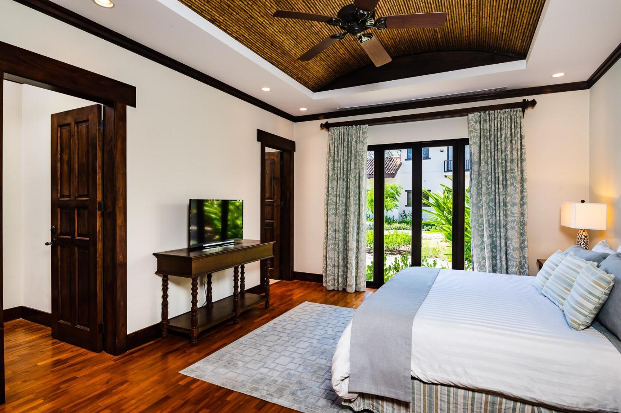 Luxury Vacation Rentals At Hacienda Pinilla Tamarindo Bilik gambar