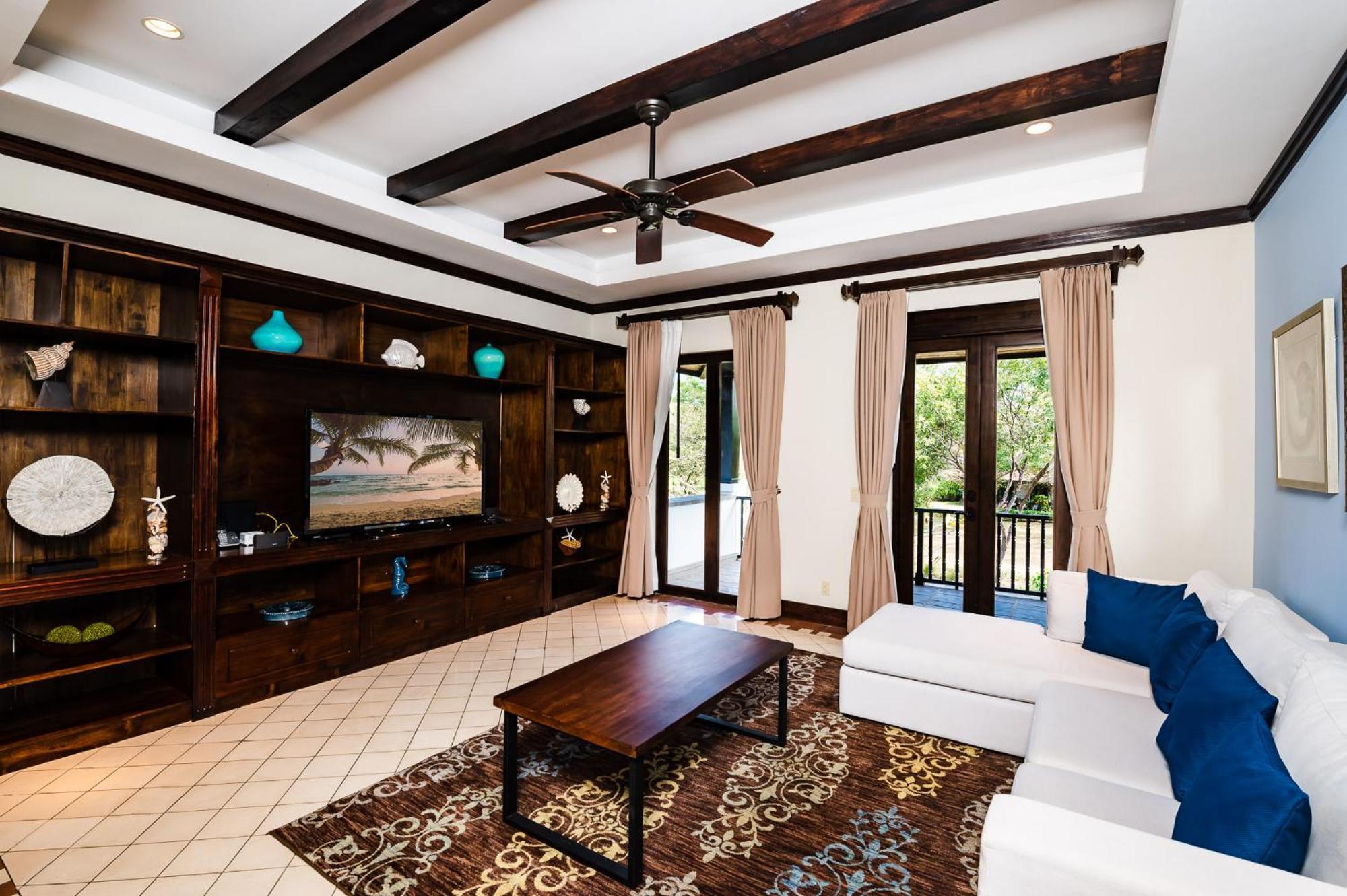 Luxury Vacation Rentals At Hacienda Pinilla Tamarindo Bilik gambar